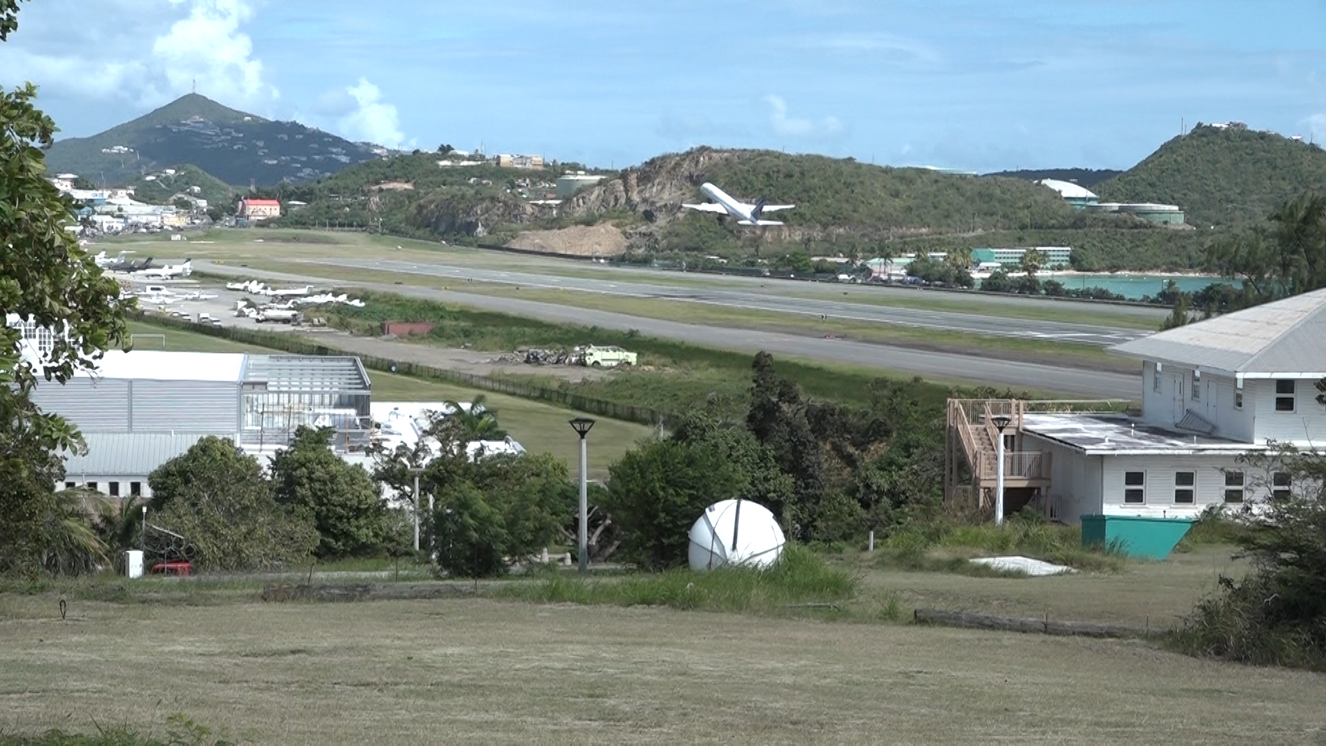 Airlines Resume Service to the U.S. Virgin Islands CBS USVI